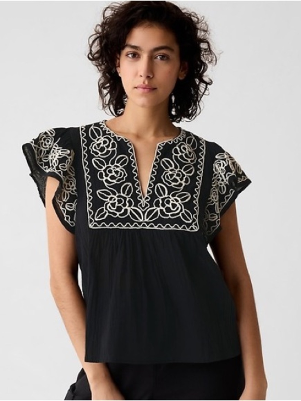 GAP Crinkle Gauze Embroidered Top Black Boho Cotton Flutter Sleeve M